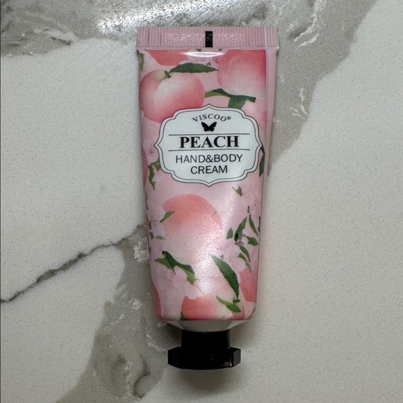 Viscoo Other - 🌸5/$25🌸 Viscoo peach hand & body cream
